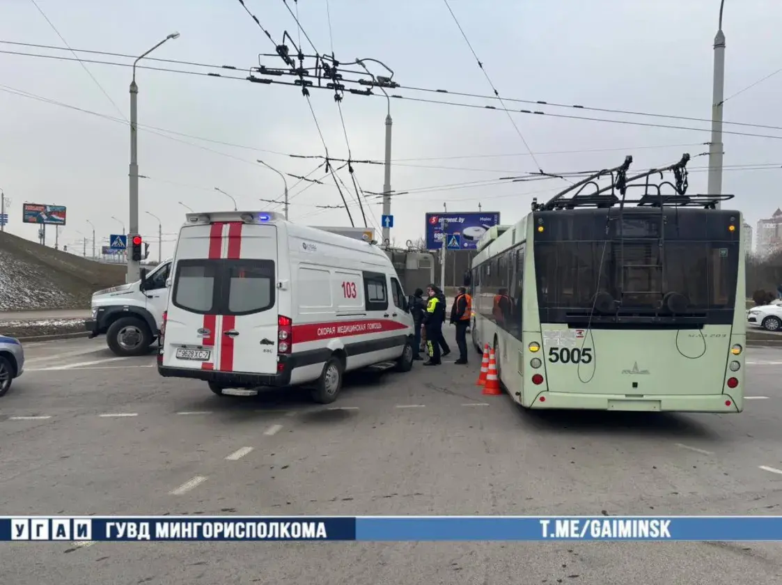 У Мінску тралейбус збіў двух дарожных рабочых