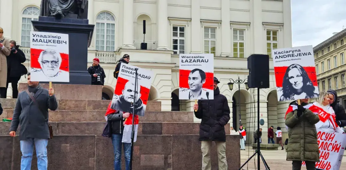 Як у Варшаве прайшоў марш “Не мой выбар” — фотарэпартаж