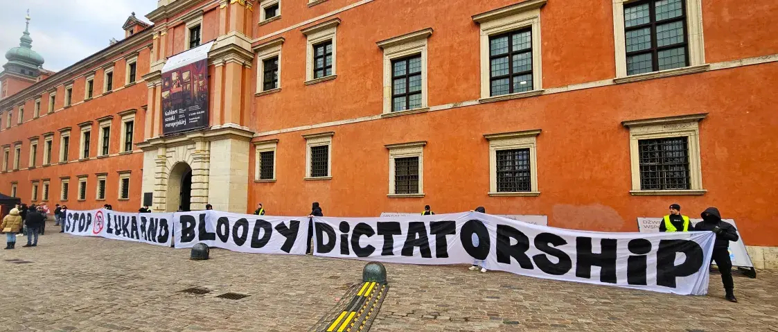 Як у Варшаве прайшоў марш “Не мой выбар” — фотарэпартаж