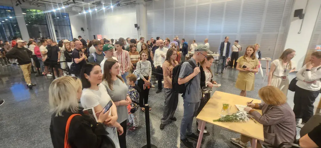 “Мы жывем у новым сярэднявеччы”. Думкі пасля сустрэчы са Святланай Алексіевіч 