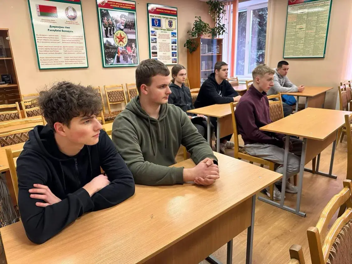 Мінчука асудзілі на "хатнюю хімію" за ўхіленне ад тэрміновай вайсковай службы