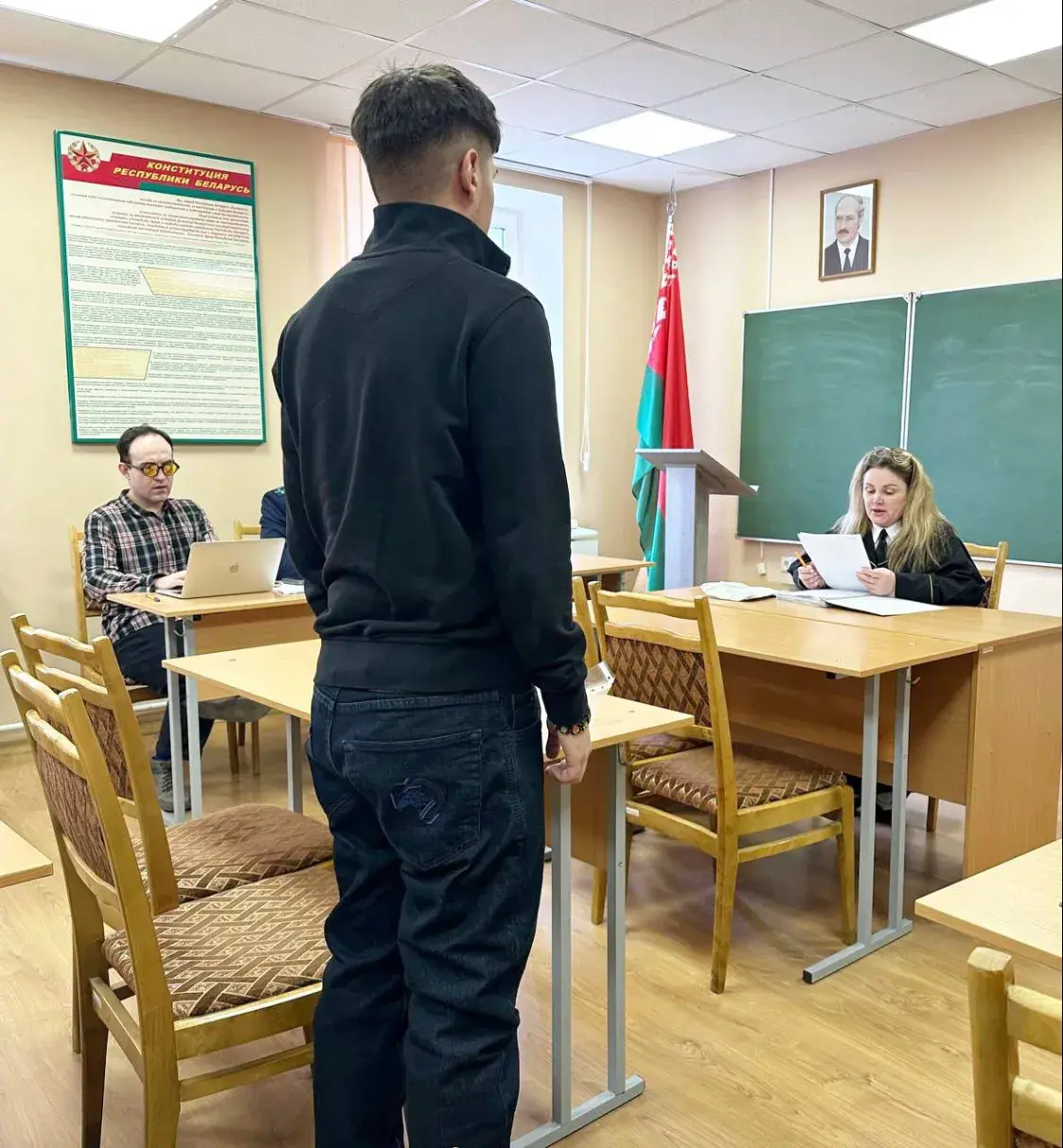 Мінчука асудзілі на "хатнюю хімію" за ўхіленне ад тэрміновай вайсковай службы