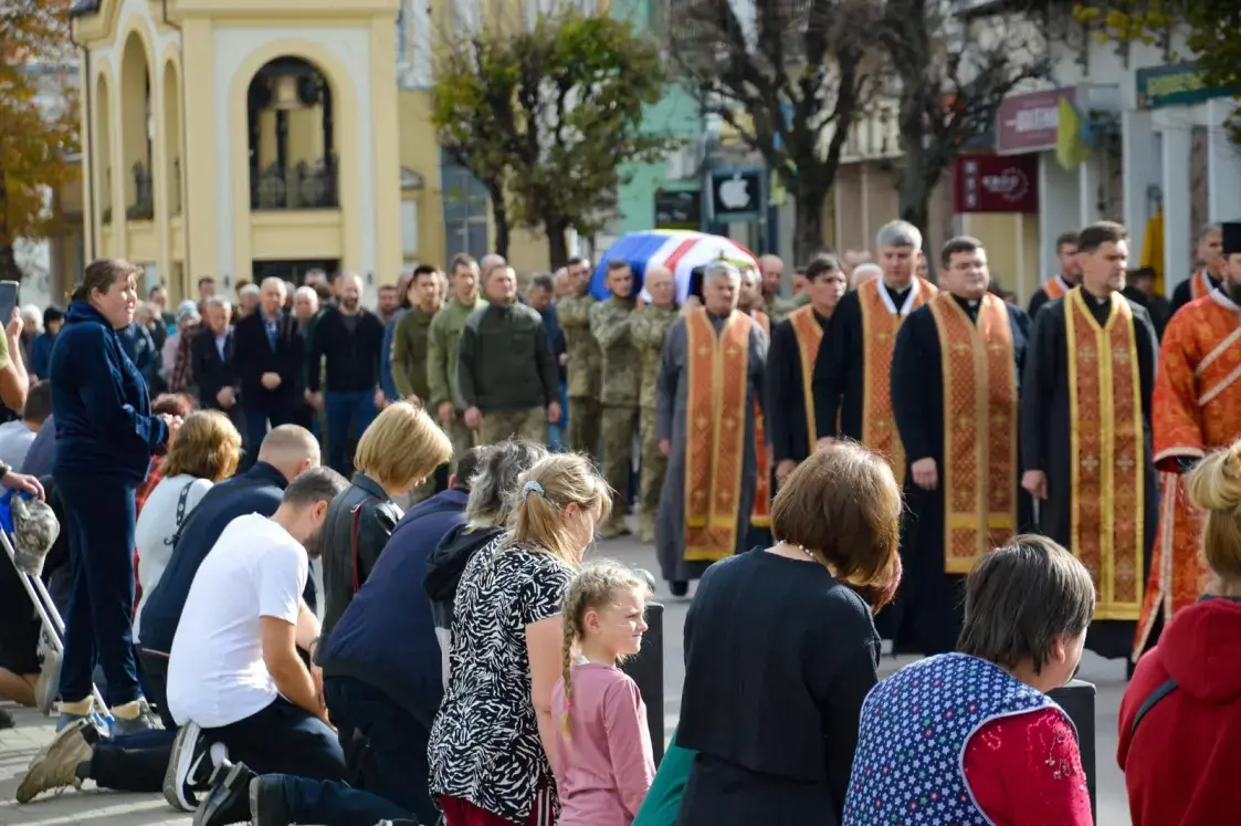 Ва Украіне развіталіся з загінулым беларускім добраахвотнікам