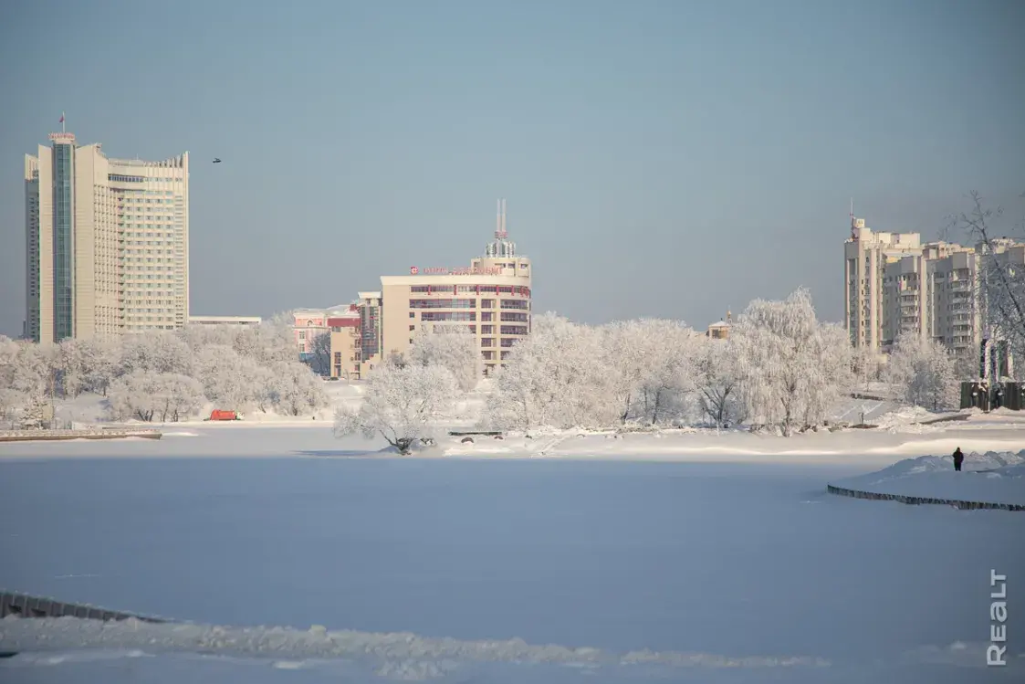 Минск под снегом. Атмосферный фотофакт