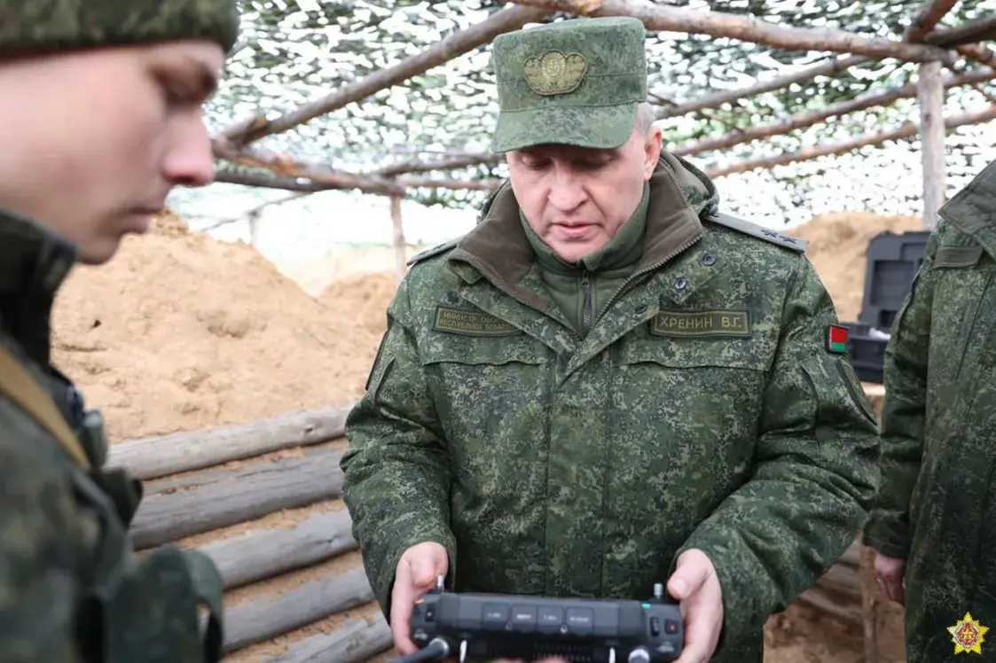 Хрэнін "збочыў з маршруту" і заехаў на камандна-назіральны пункт