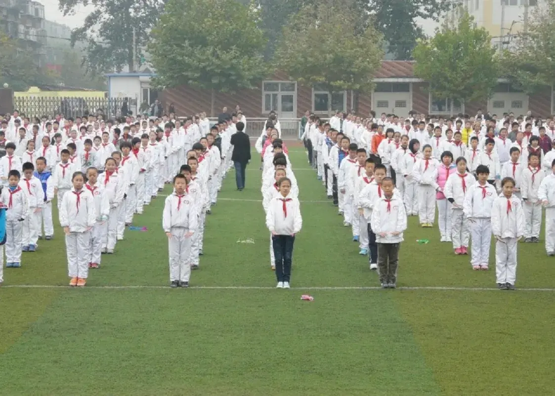 “Не становішся камуністам”: навошта падлеткі ідуць вывучаць кітайскую?