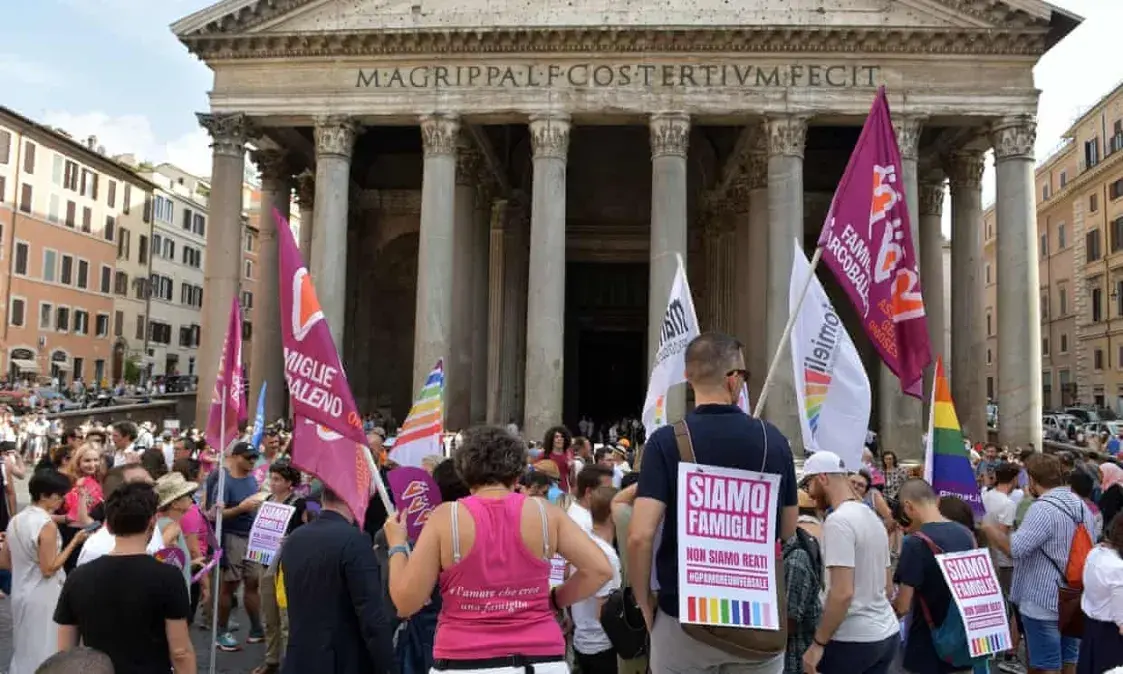 Протесты в Италии в поддержку ЛГБТ-родителей 