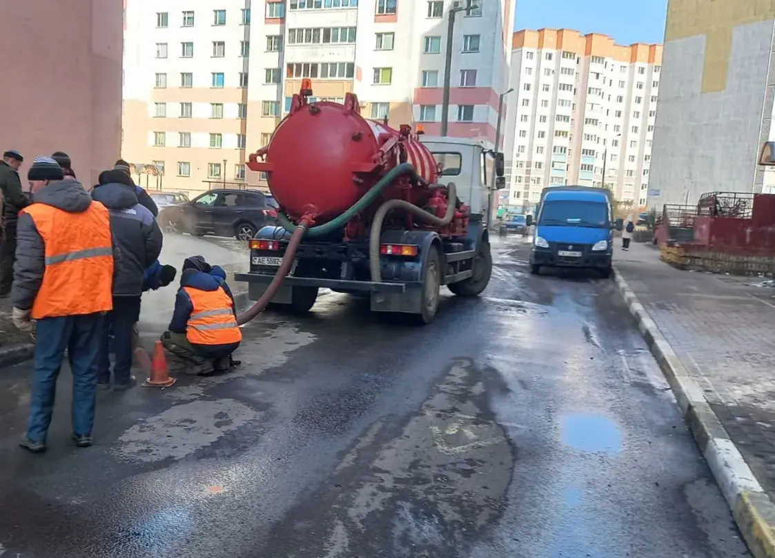 У Пінску і Жлобіне ліквідоўвалі наступствы аварый на цеплатрасах