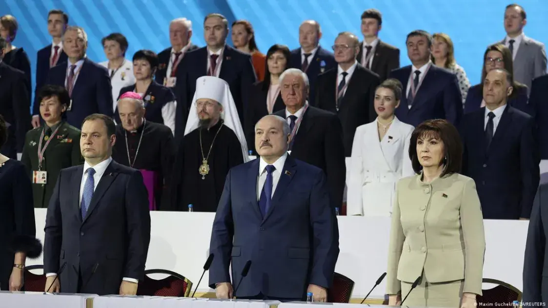Тайные сценарии vs коллективный силовик: план демсил на "после Лукашенко"