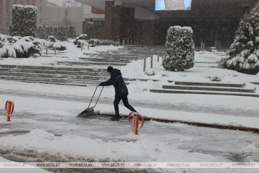 На працягу дня снег будзе амаль па ўсёй Беларусі 