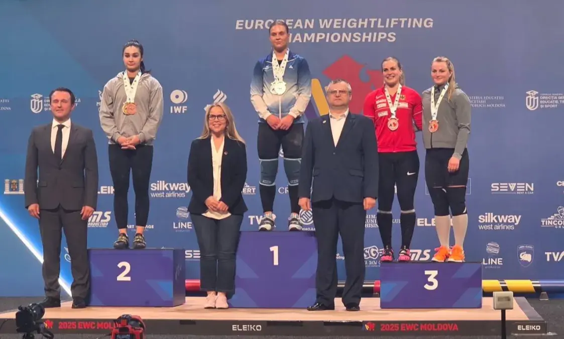 Подиум чемпионата Европы по тяжёлой атлетике
