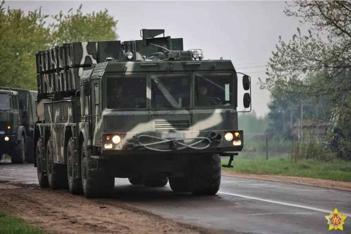 У Беларусі падраздзяленні ракетных войскаў здзяйсняюць марш на больш за 300 км