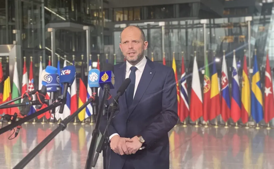 NATO няма справы да Беларусі і да Лукашэнкі. Замалёўкі з брусэльскіх калідораў