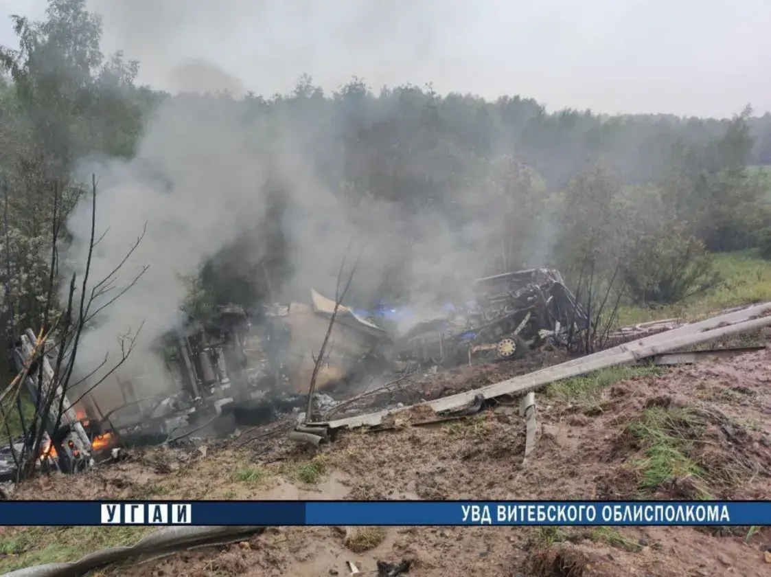 Пад Віцебскам згарэў грузавік з "небяспечным грузам"