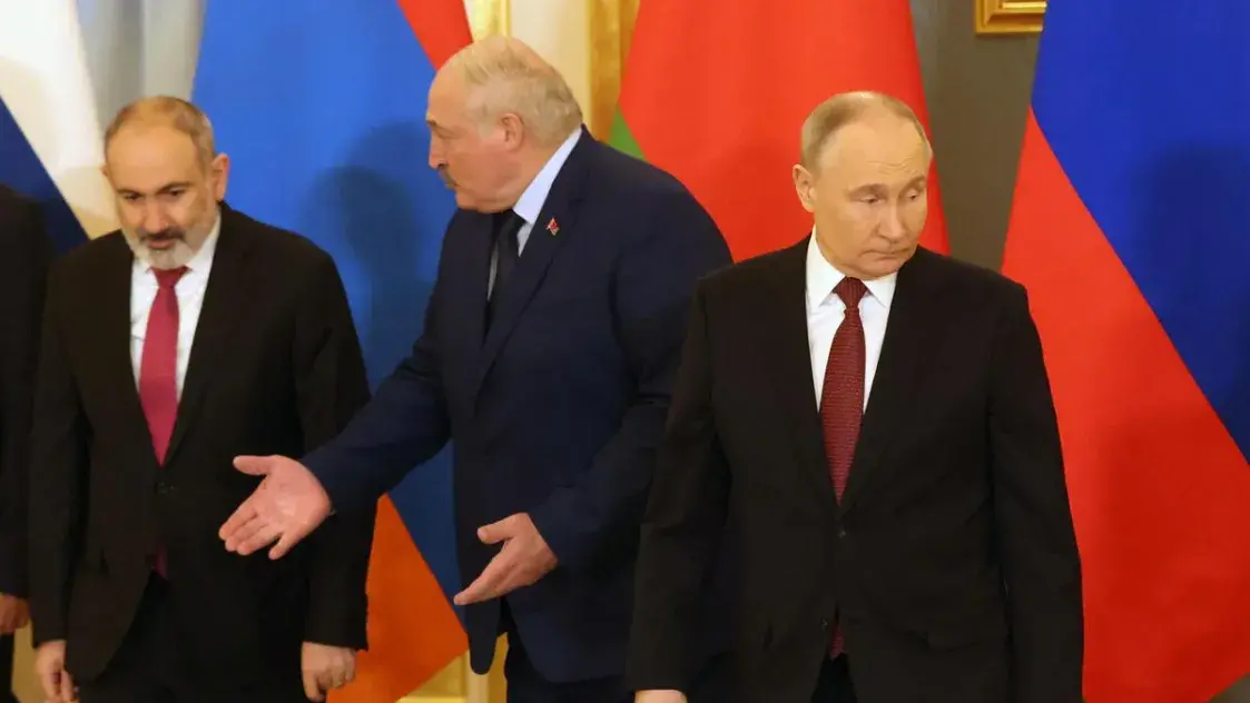 Палітолаг пра пагрозы Пашыняну: Лукашэнка цяпер працуе на дзвюх працах