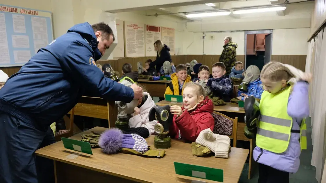 На Гродзеншчыне школьнікі пабывалі ў падземных сховішчах