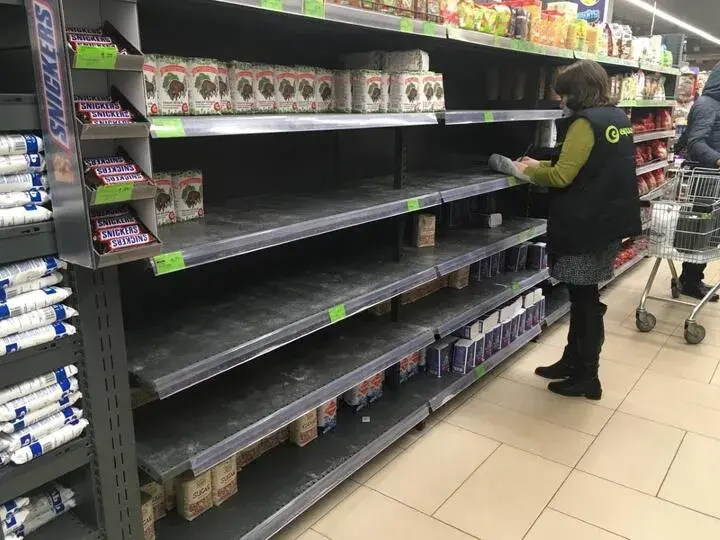 КНДР и дефицит: что ждёт белорусов, если затянется сдерживание цен