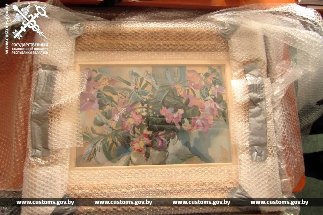 Расіянін незаконна вёз у Беларусь карціны, занізіўшы іх кошт у 25 разоў