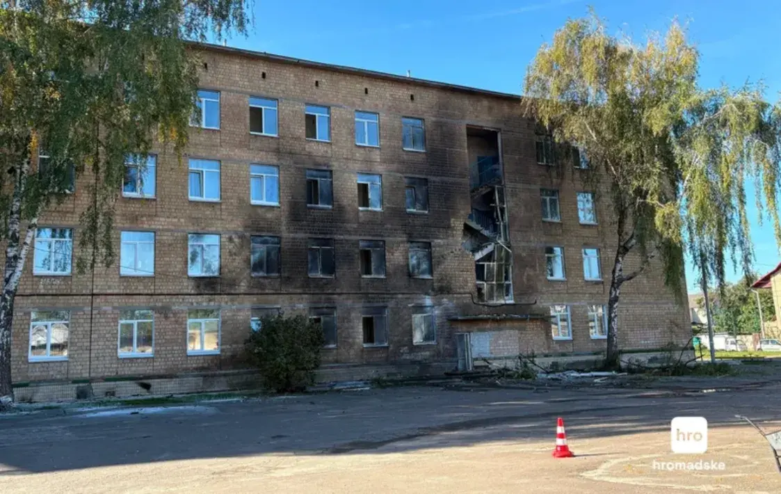 Расійскі дрон ударыў у школу ў Кіеве, калі там пачыналіся заняткі