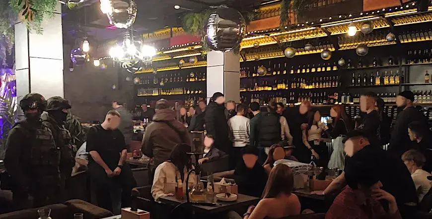 Сілавікі дзве ночы ладзілі рэйды па мінскіх клубах 