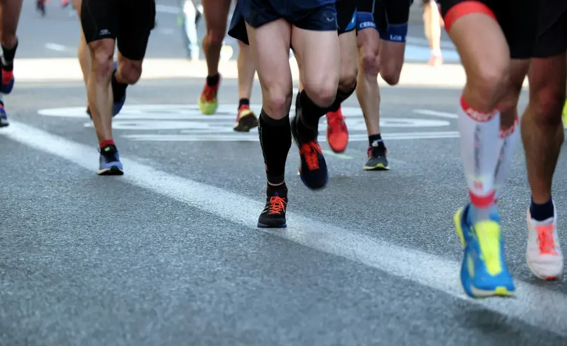 Как вернуться к спорту после зимы и избежать травм? Советы ортопеда