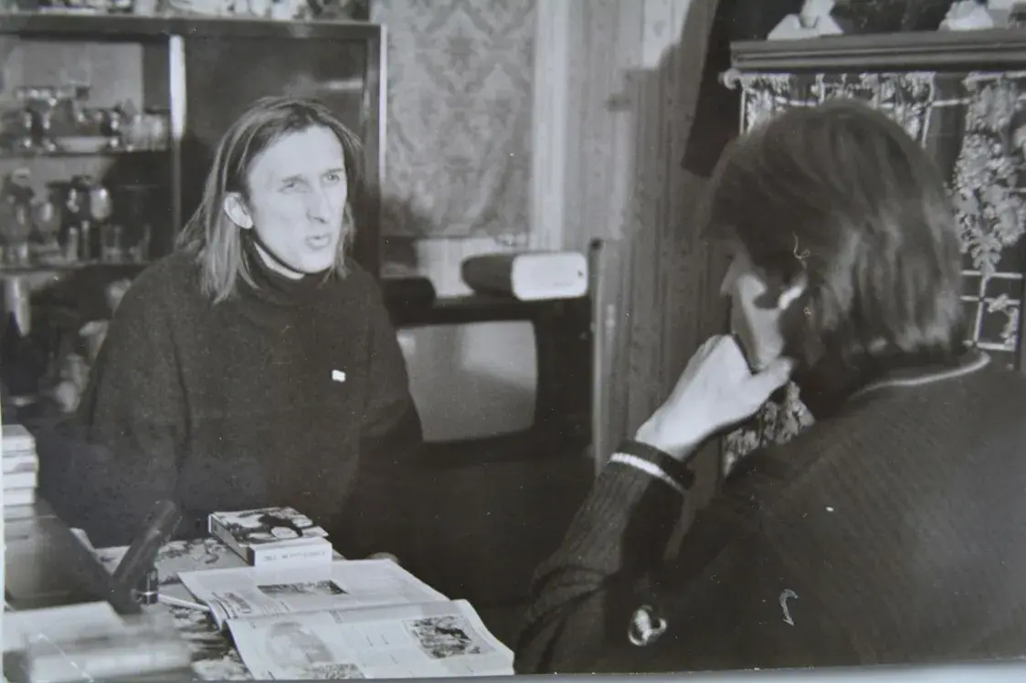 “Людзі яго любілі. Нелюдзі — забілі”. Беларусы рэагуюць на смерць Алеся Пушкіна