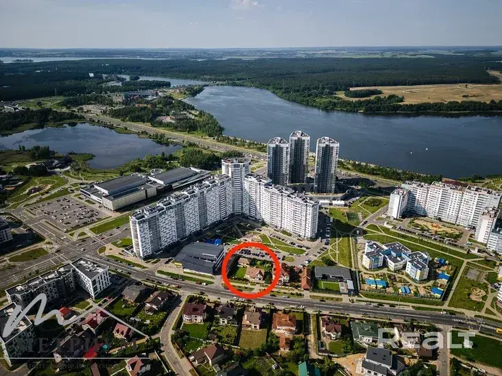 Каля Драздоў прадаецца катэдж адстаўнога міністра-карупцыянера 