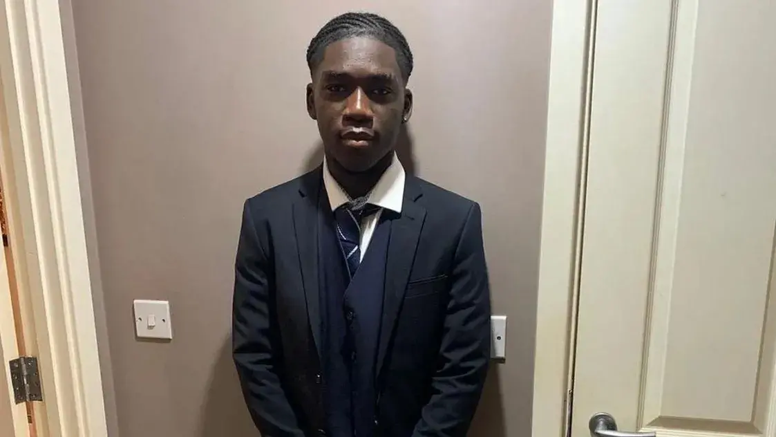 20 лет тюрьмы за взаимный секс и разговаривающий сам с собой дельфин — #ИхНравы