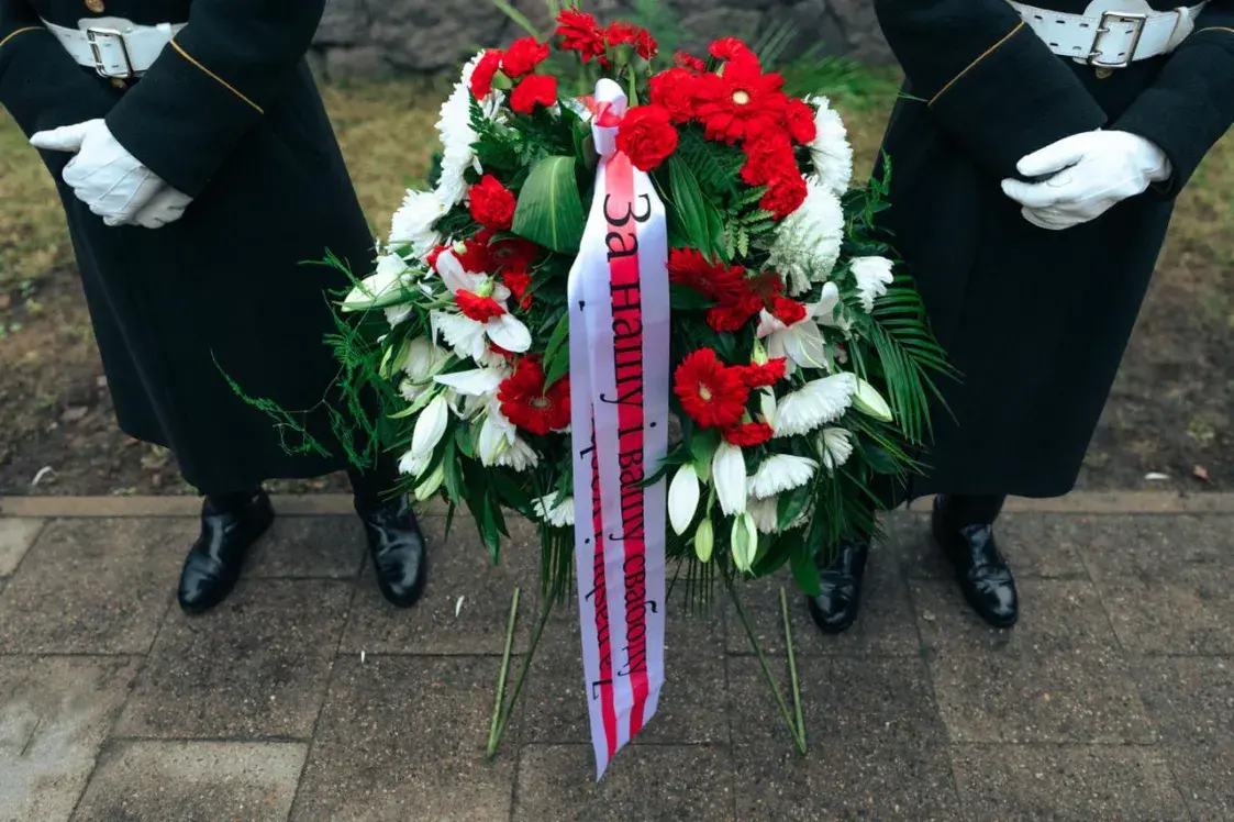 Святлана Ціханоўская ўшанавала магілы ўдзельнікаў паўстання Кастуся Каліноўскага