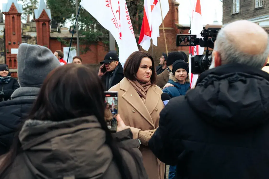 Святлана Ціханоўская ўшанавала магілы ўдзельнікаў паўстання Кастуся Каліноўскага