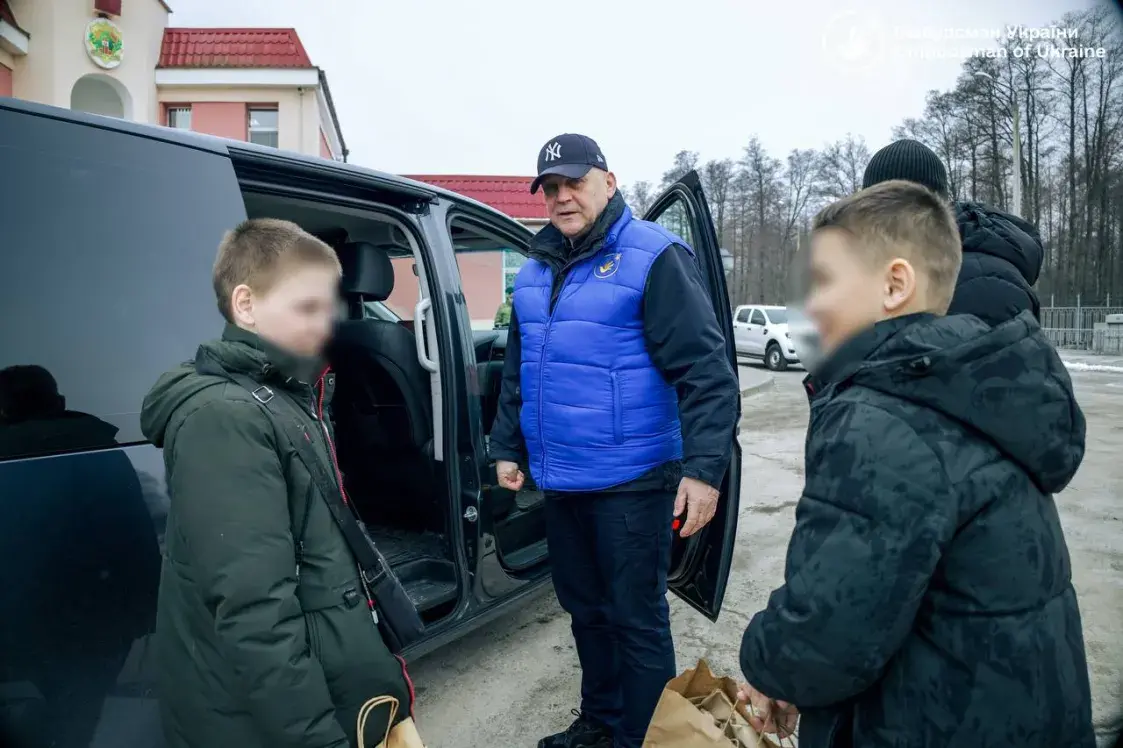 Восемь украинских детей вернулись домой через погранпереход в Брестской области