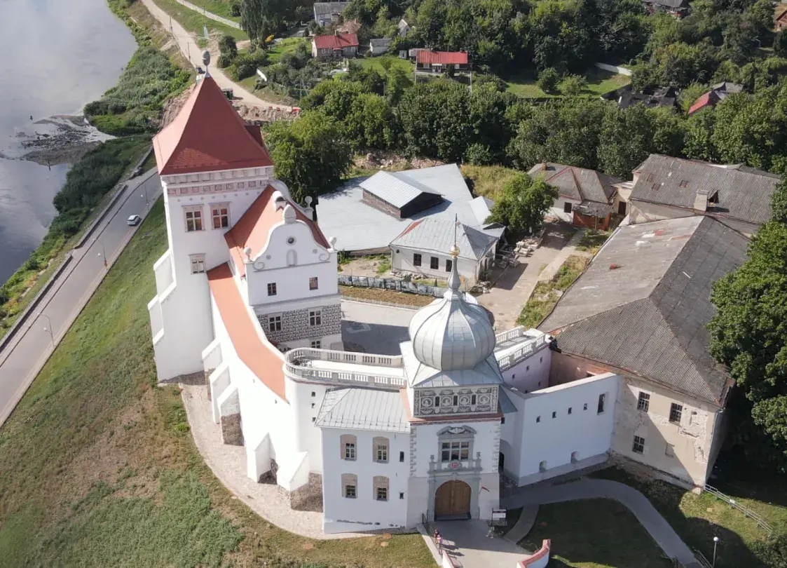 Пяць найгоршых рэстаўрацый гістарычных аб’ектаў Беларусі — каментуе эксперт