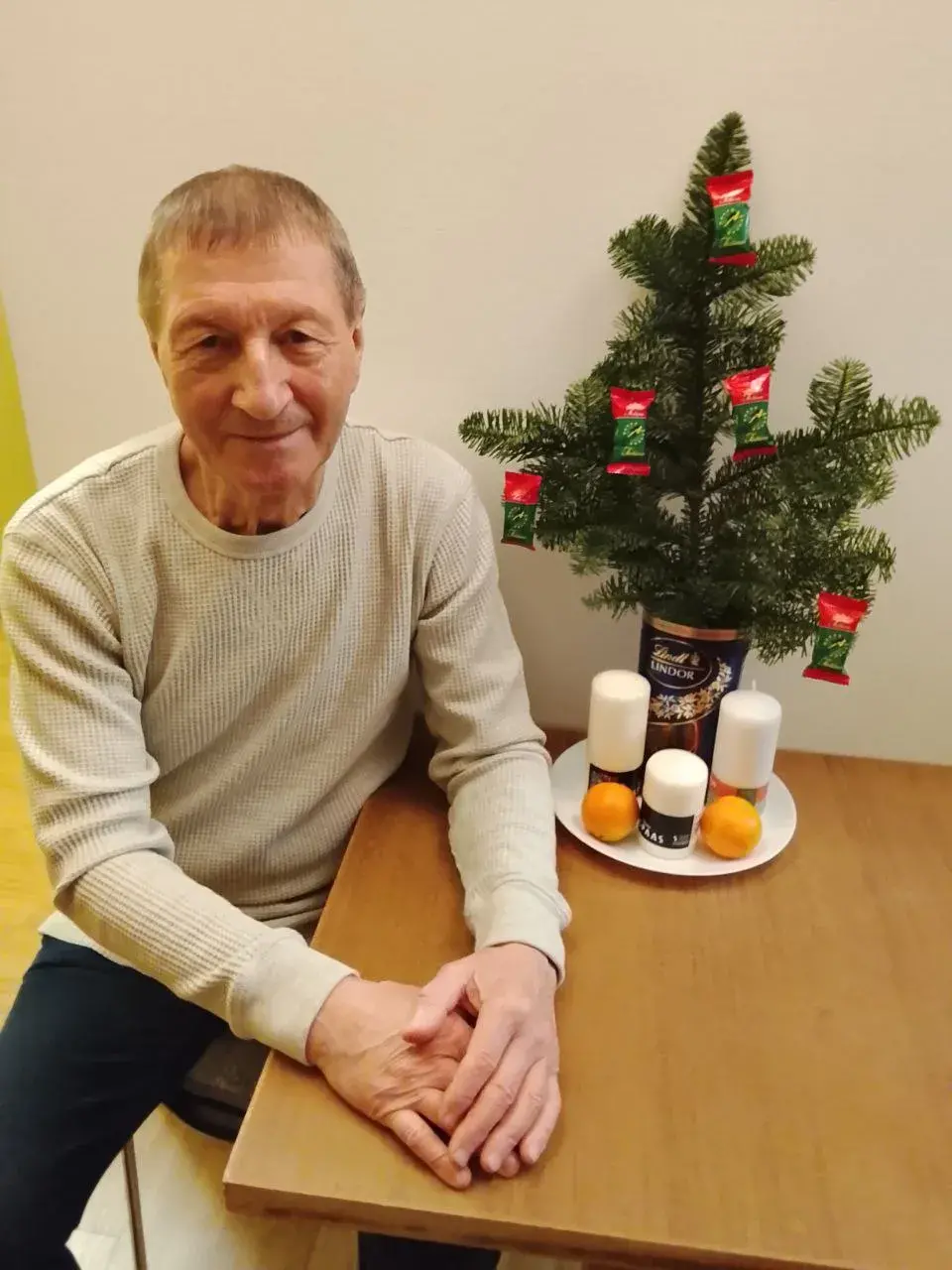 “На шоколадку денег уже не хватило”. Как встречали новый год в колонии и тюрьме