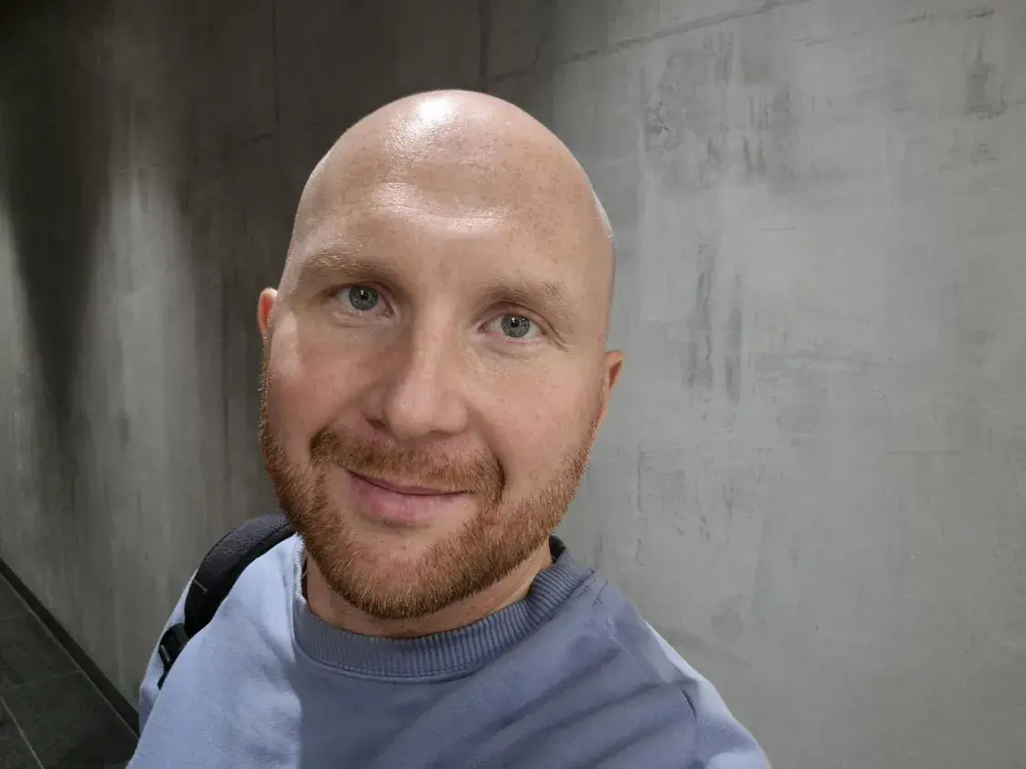 “На шоколадку денег уже не хватило”. Как встречали новый год в колонии и тюрьме