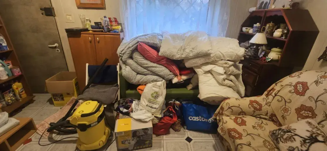 “Людзям патрэбна цяпло”. Як варшаўскі шэлтар прымае беларускіх экс-палітвязняў