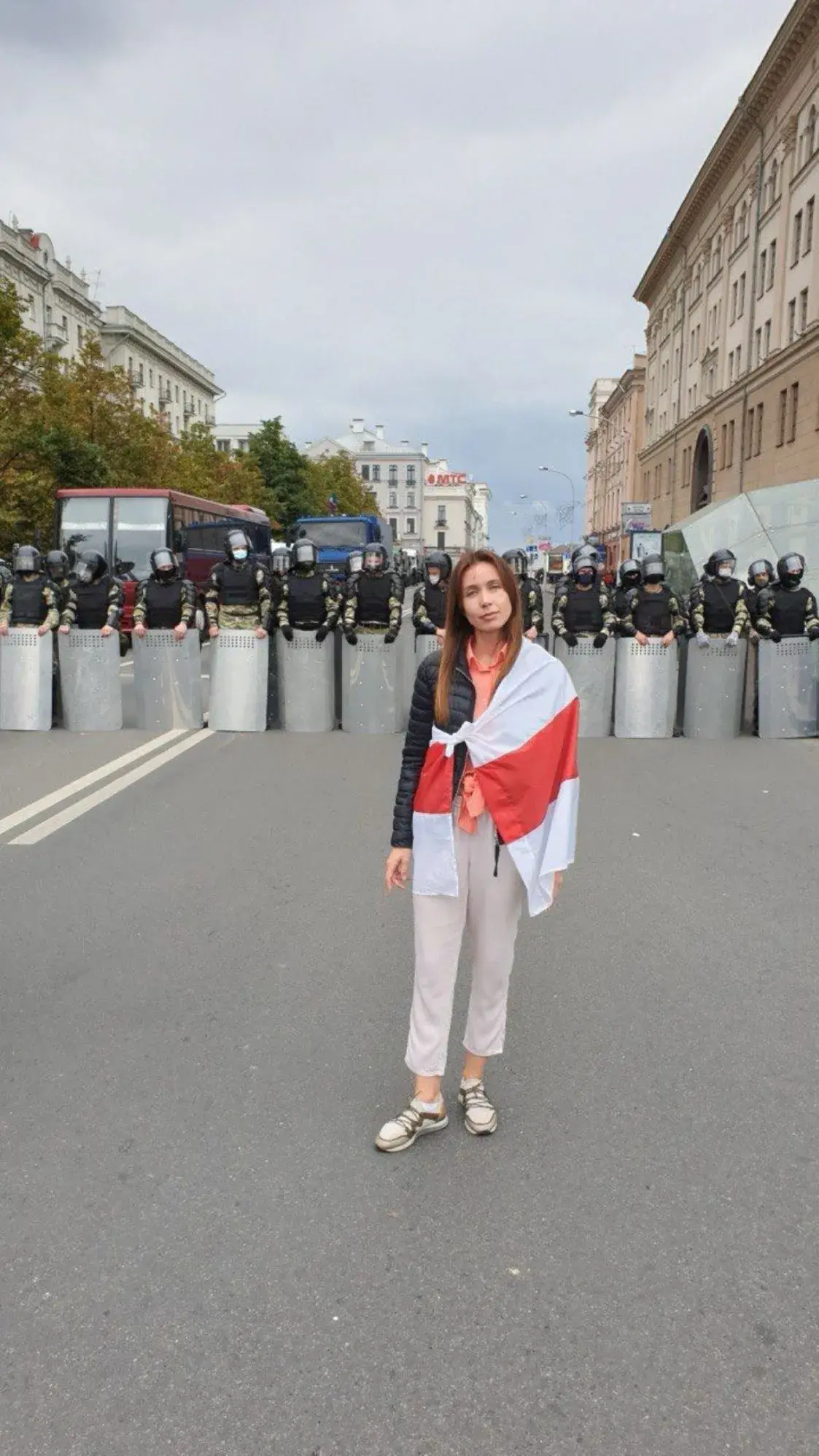 “Офицер меня обманула”. История белорусов, которые попали в детеншен в США