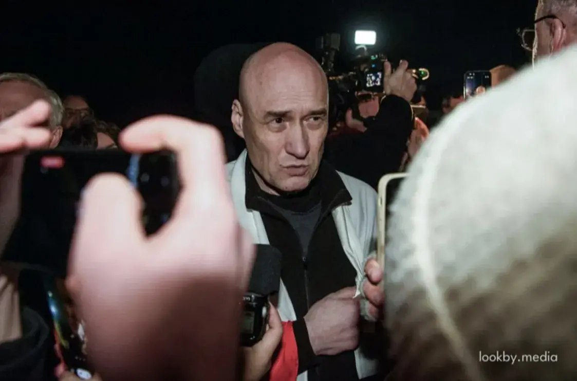 Ці возьмуць вызваленых палітвязняў пад асобны нагляд? Спыталі праваабаронцаў