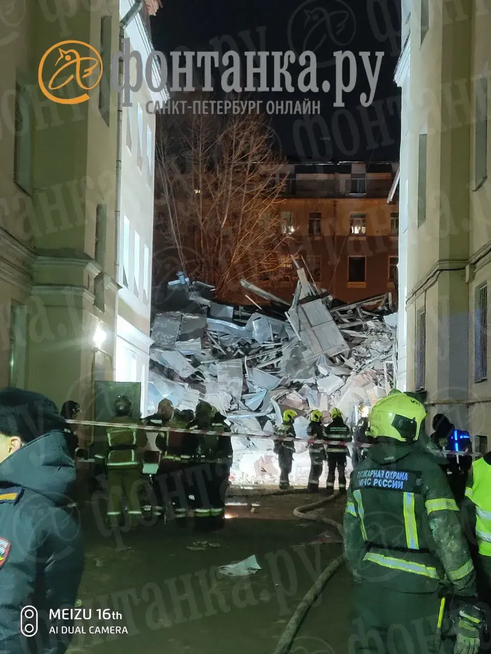 В центре Петербурга ночью рухнул шестиэтажный дом