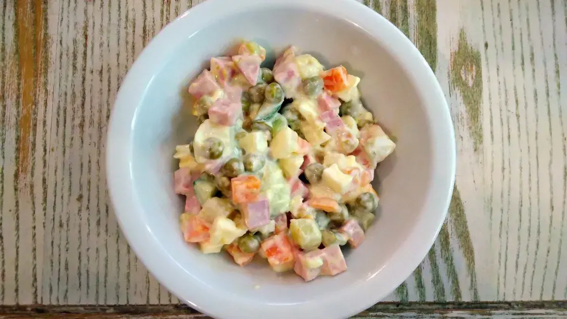 “На шоколадку денег уже не хватило”. Как встречали новый год в колонии и тюрьме