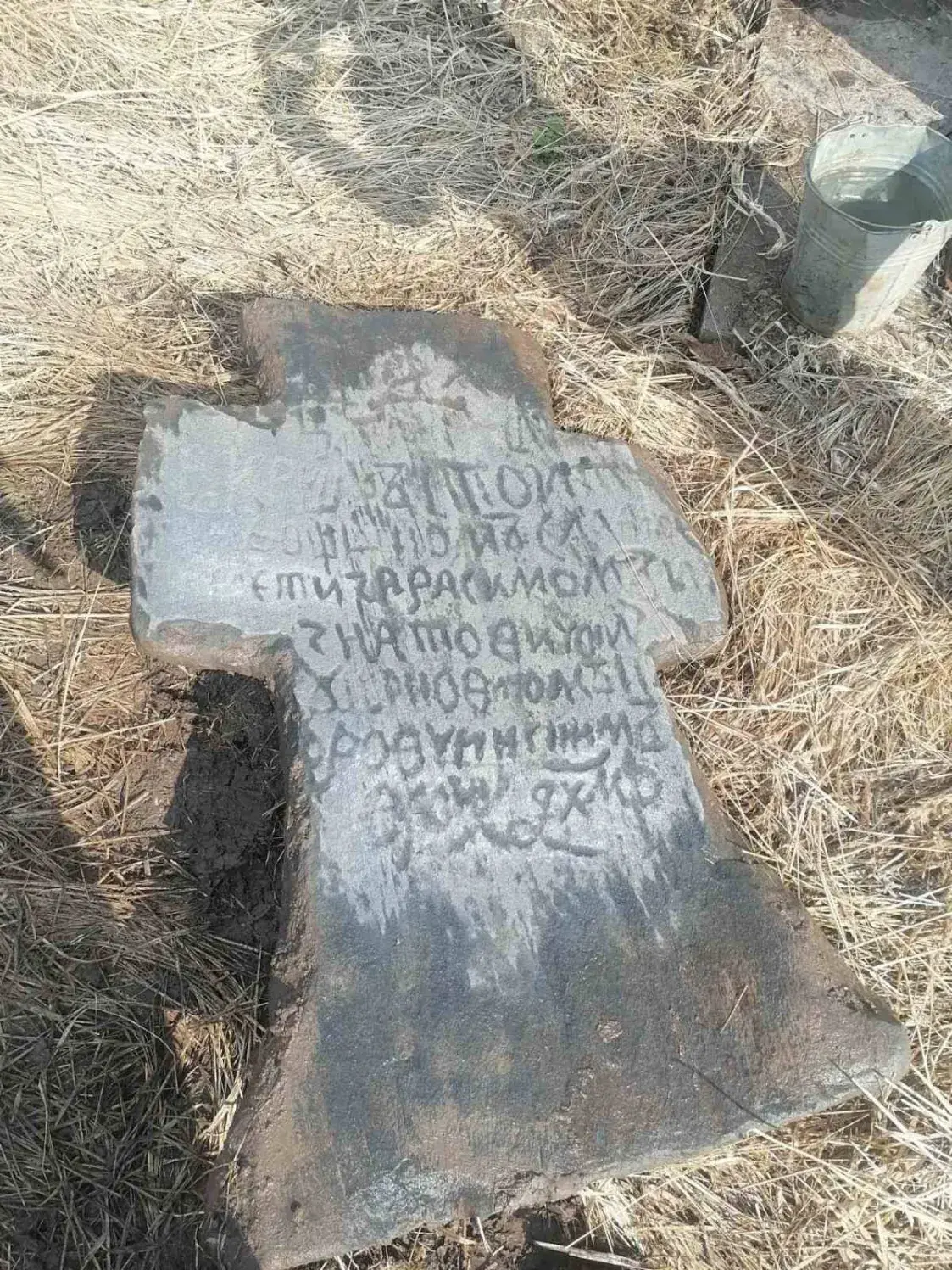 Пад Віцебскам знайшлі каменны крыж XVII стагоддзя