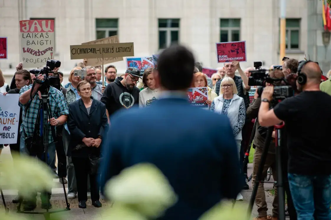 Акцыю пратэсту супраць Офіса Ціханоўскай зладзілі ў Вільні