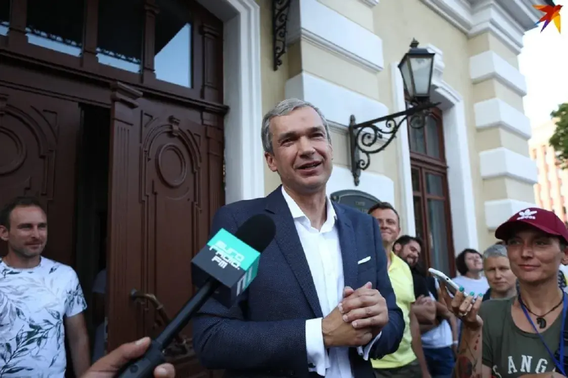 Ціханоўская закаціла скандал, Усава паставілі ў кут. Гісторыі пра першае каханне