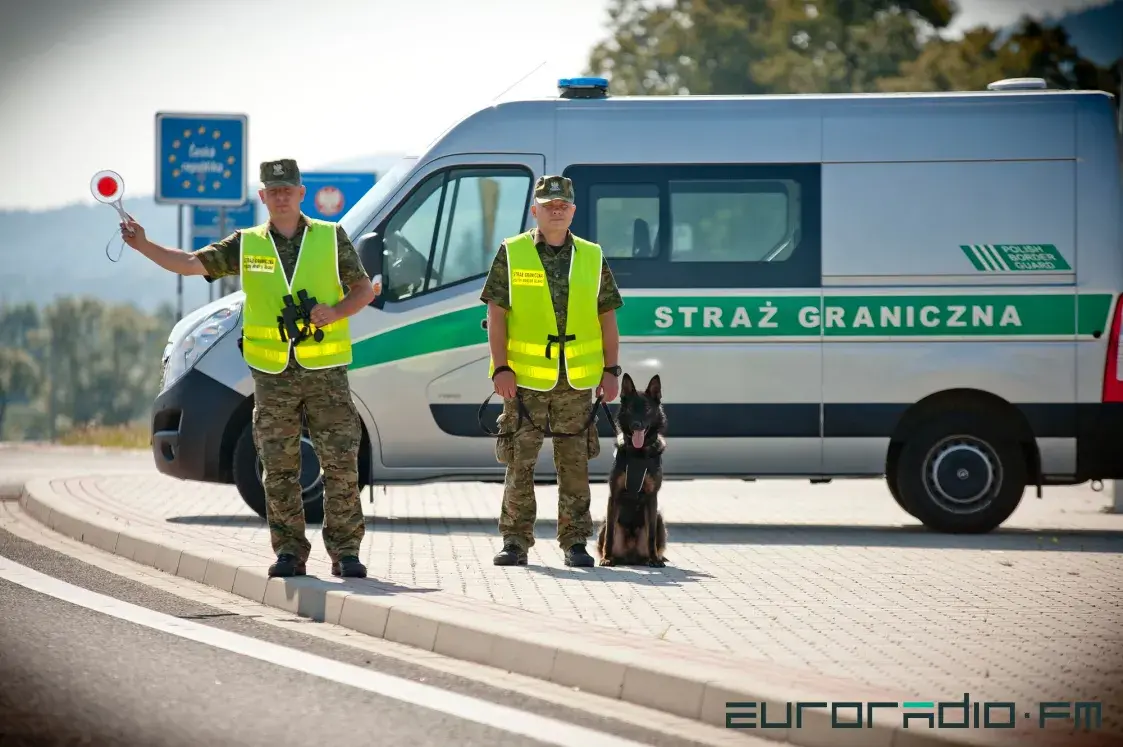 Автобус, граница, патруль. Белоруску депортируют, хотя с визой и доками порядок