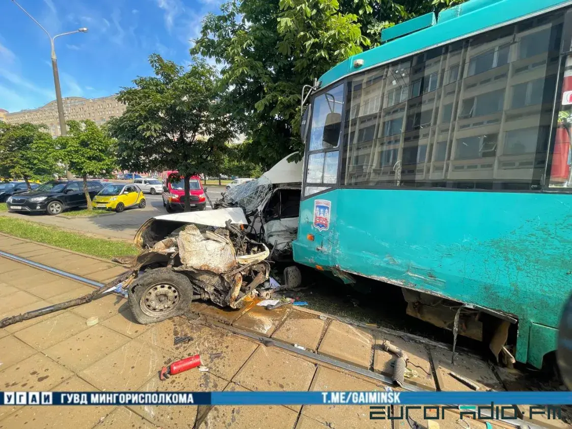 Серьезная авария с участием трамвая в Минске — есть погибший