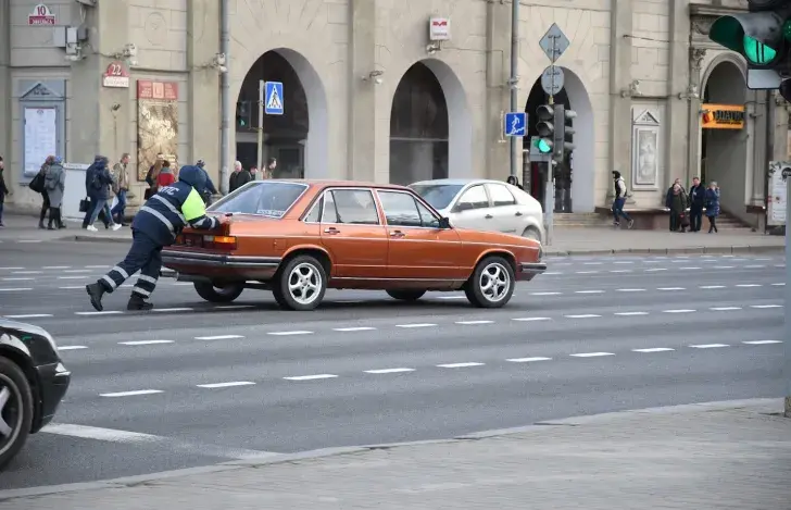 Аўтамабіль

