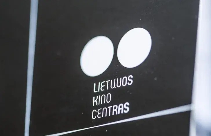 Лагатып Літоўскага кінацэнтра
