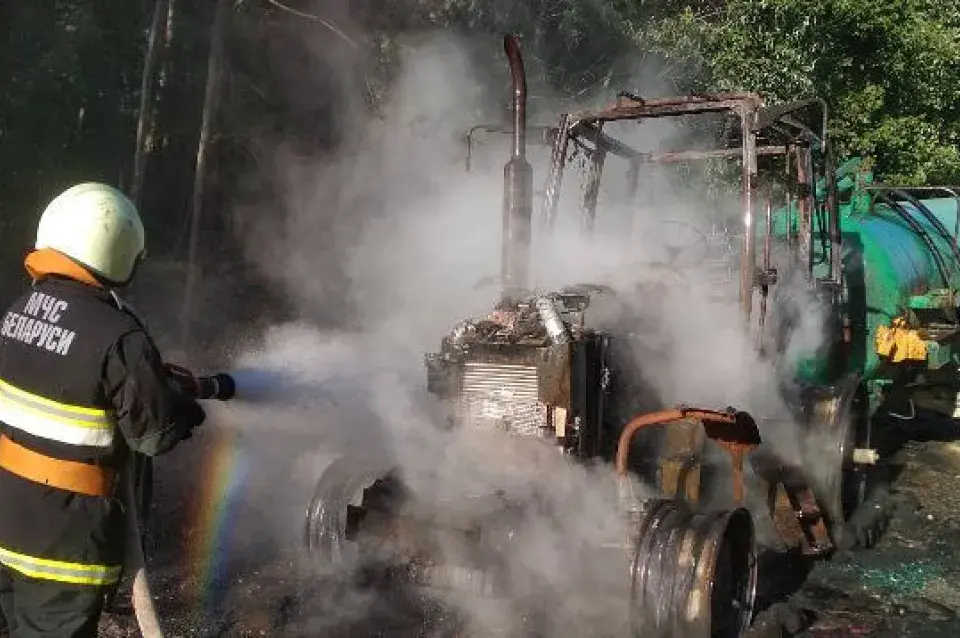 П'янага кіроўцу на палаючым трактары выявіла міліцыя ў Расонскім раёне