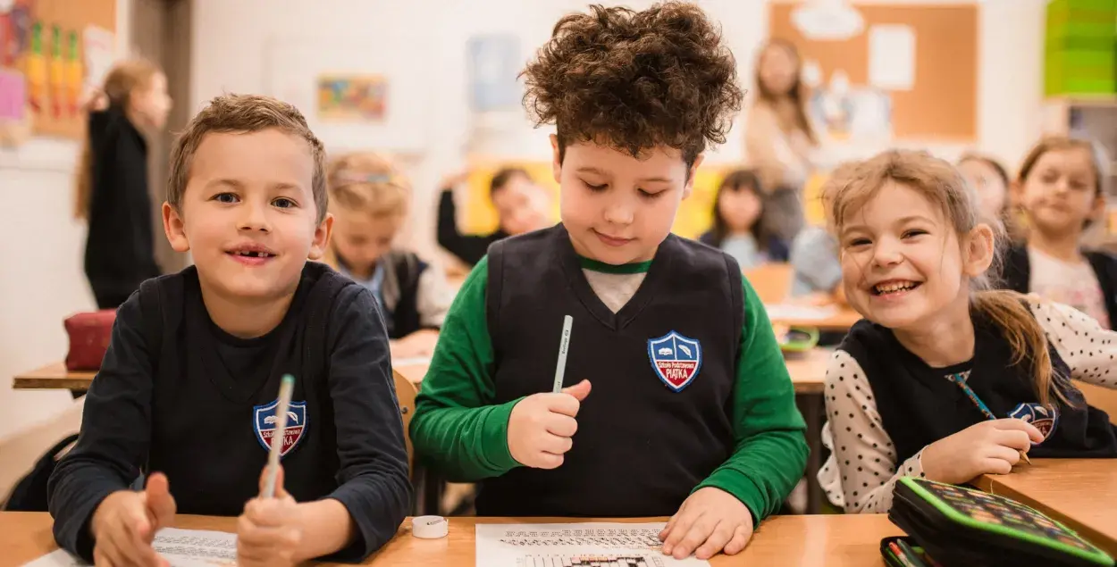 В польских школах форму не требуют, но ее вводят специализированные школы, а также некоторые частные и католические / piatka.olsztyn.pl