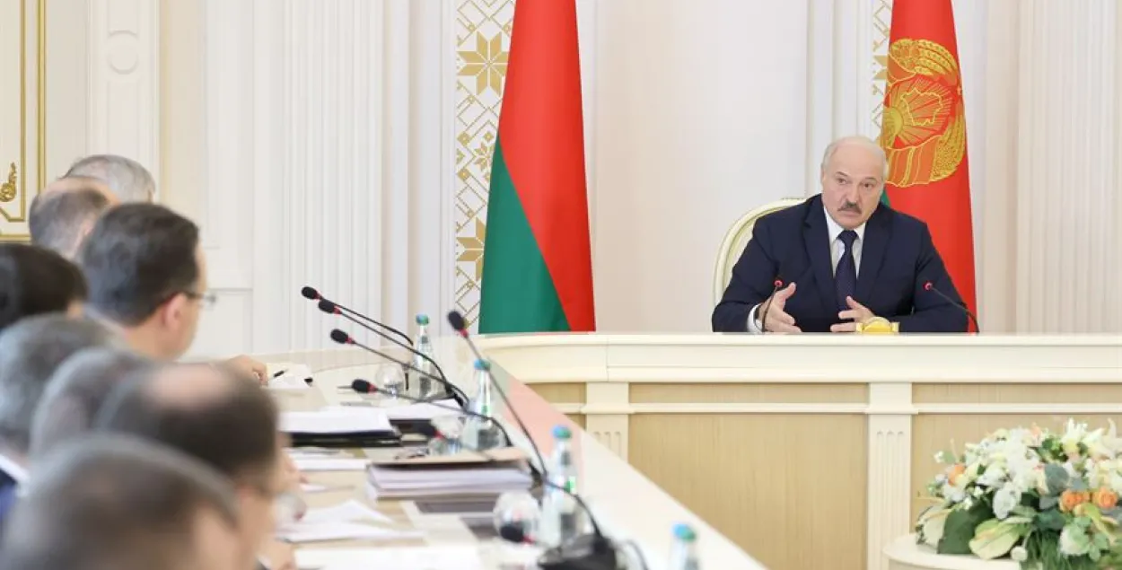 Лукашэнка: расійскія войскі можна перакінуць у Беларусь на працягу сутак