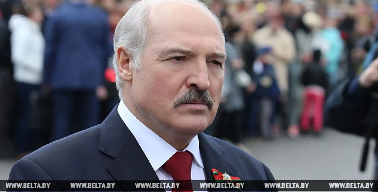 Лукашэнка: У хакеі правал, у футболе правал, у біятлоне… правал